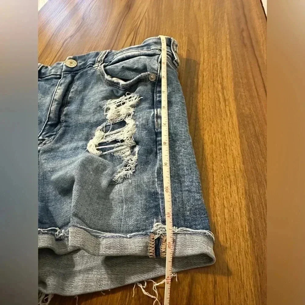 AMERICAN EAGLE Women’s Distressed Stretchy Curvy Hi-Rise Shortie Shorts Size 8 - Picture 8 of 14